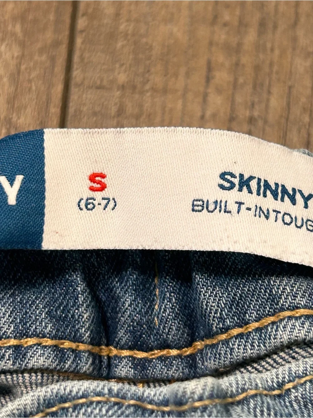 Old Navy Girls Built in Tough Jeans  Stretch Size Small 5-6 Skinny
